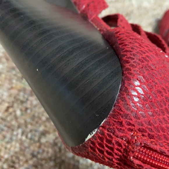 Qupid red snakeskin open toe heels. 7.5 4” heels - Picture 8 of 9